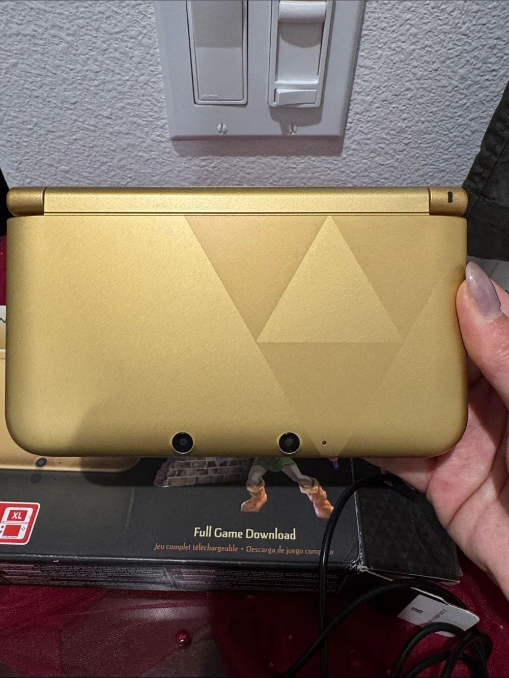 Nintendo 3DS XL Zelda Special Edition Handheld Console with box